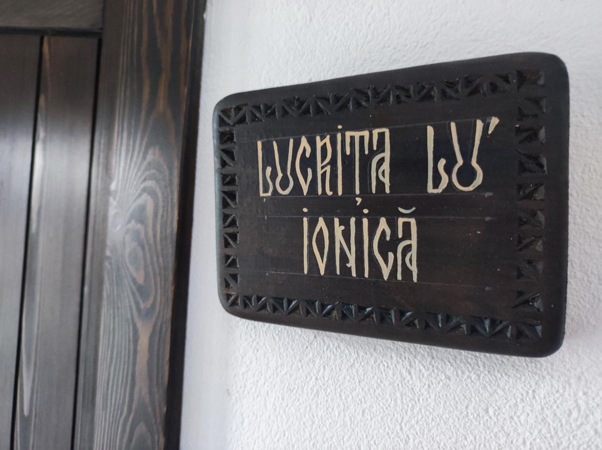 Ograda Bunicilor Villa Baia de Fier Eksteriør billede